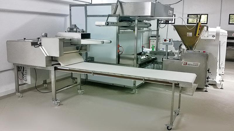 línea automática de producción de baguettes y bollos