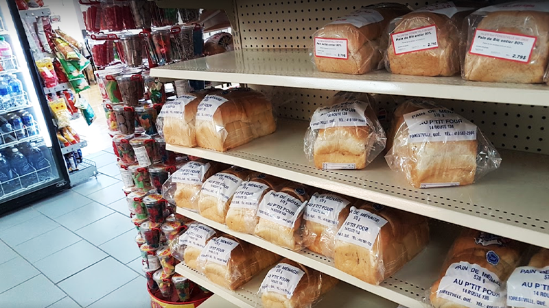 pains de mie dans la boulangerie ptit four à canada