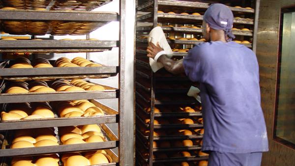 producción de pan de panadería industrial